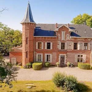 Domaine Du Buc, Le Chateau 2*, Marssac-sur-Tarn Francia